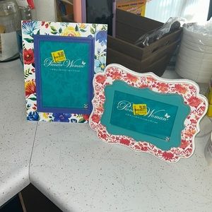 Pioneer woman picture frames